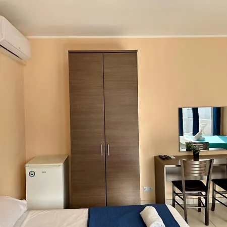 Malta Paradise Szálloda San Ġiljan