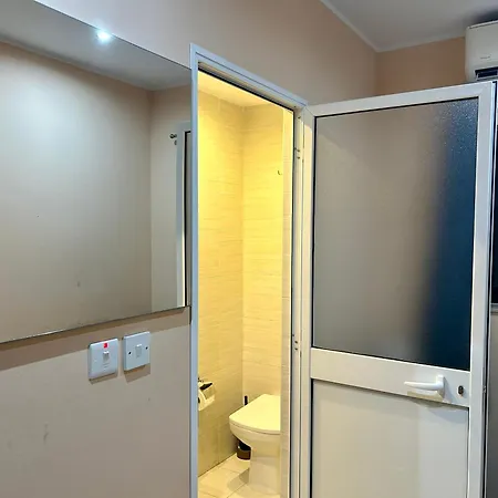 מלון Malta Paradise